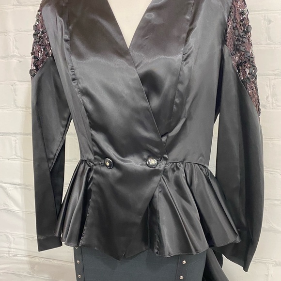 Jacket With Tails - Picture 13 of 16